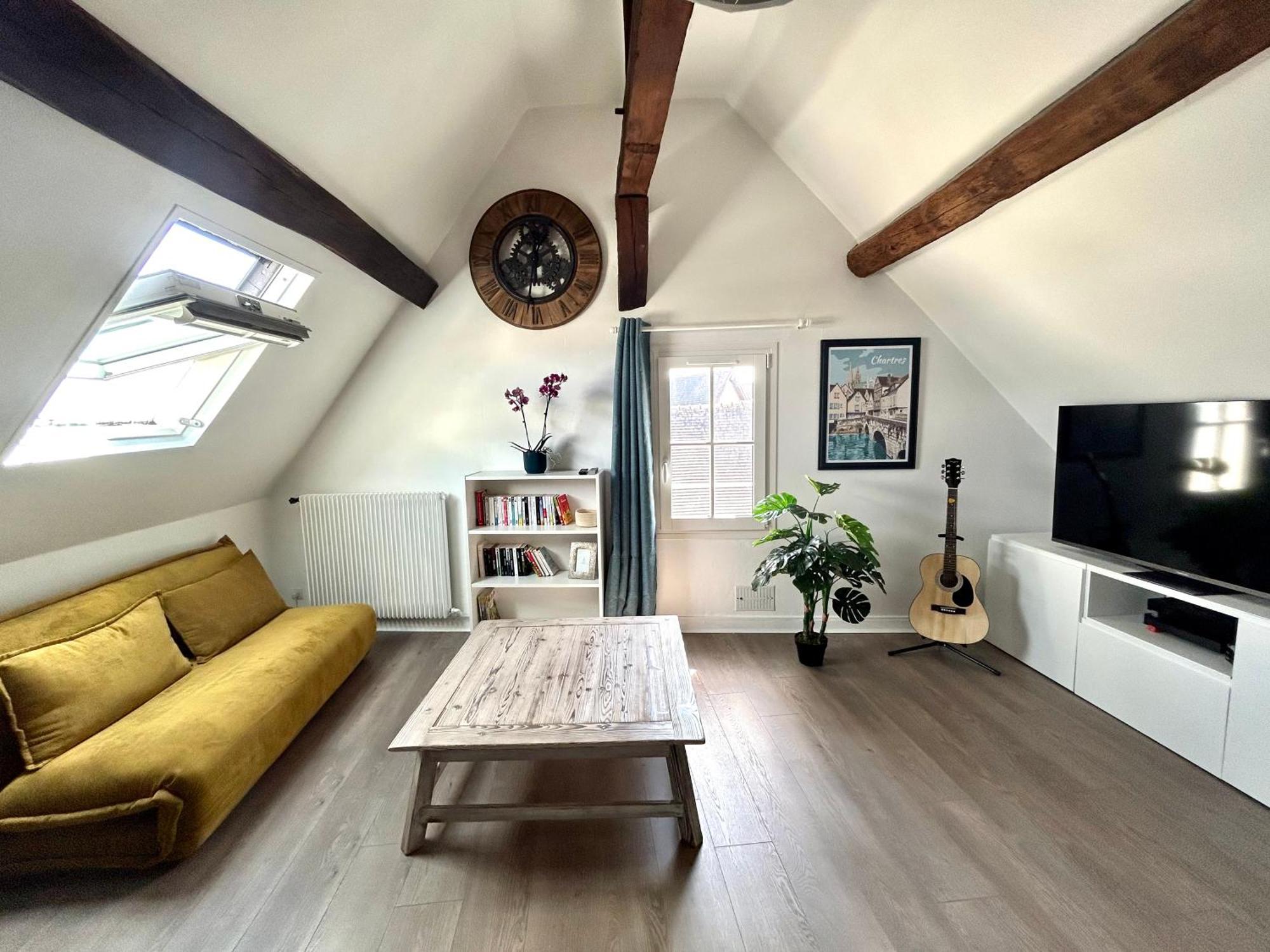 L Ecuyer Appartement Au Coeur Du Quartier Historique シャルトル エクステリア 写真