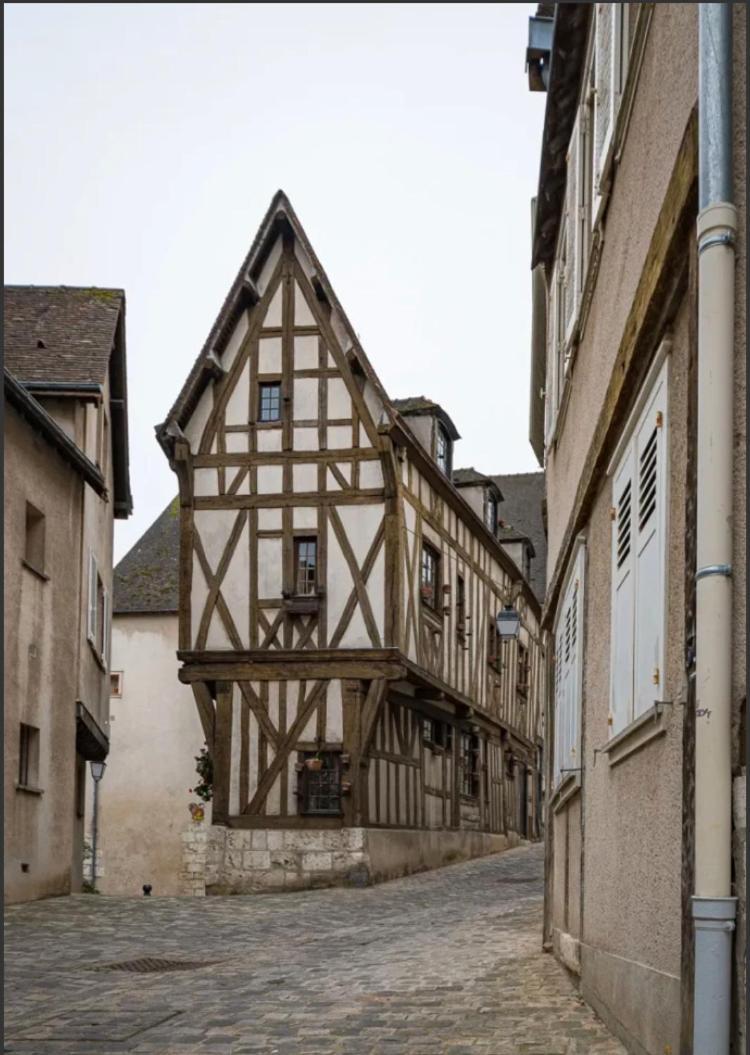L Ecuyer Appartement Au Coeur Du Quartier Historique シャルトル エクステリア 写真